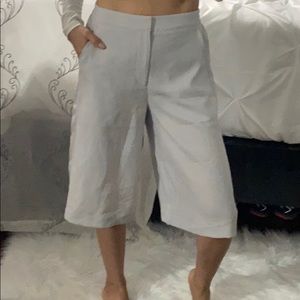 NWT FOREVER 21 BERMUDA SHORTS